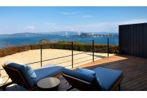 ≪お部屋:洋奏(ようそう)宿泊≫【金山駅南口発】〔遊山〕*1泊4食付*『7万坪の敷地に僅か9室のラグジュアリーホテルと大塚国際美術館・人形浄瑠璃』2